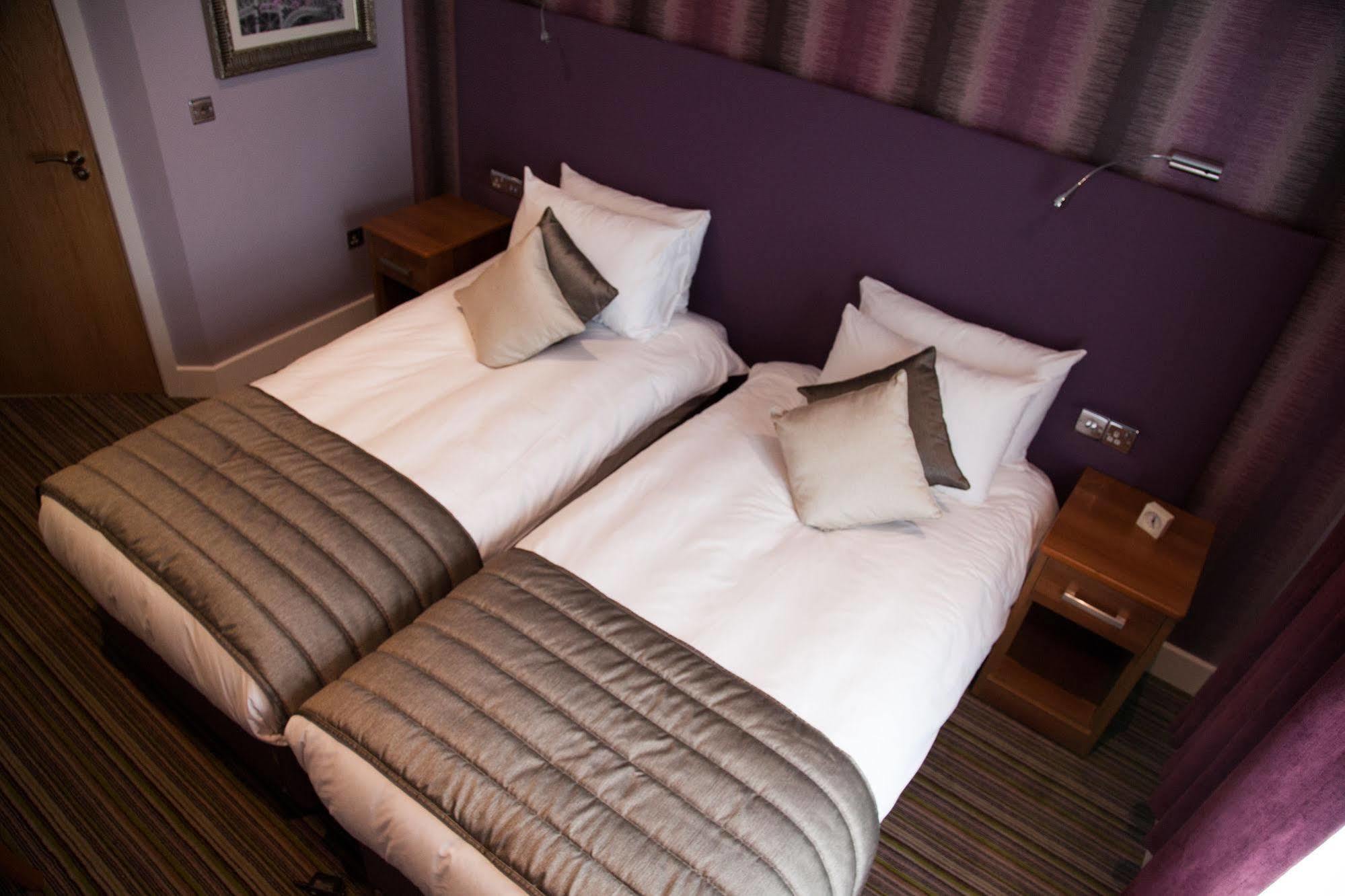 Magnolia Park Hotel, Golf & Country Club Boarstall المظهر الخارجي الصورة